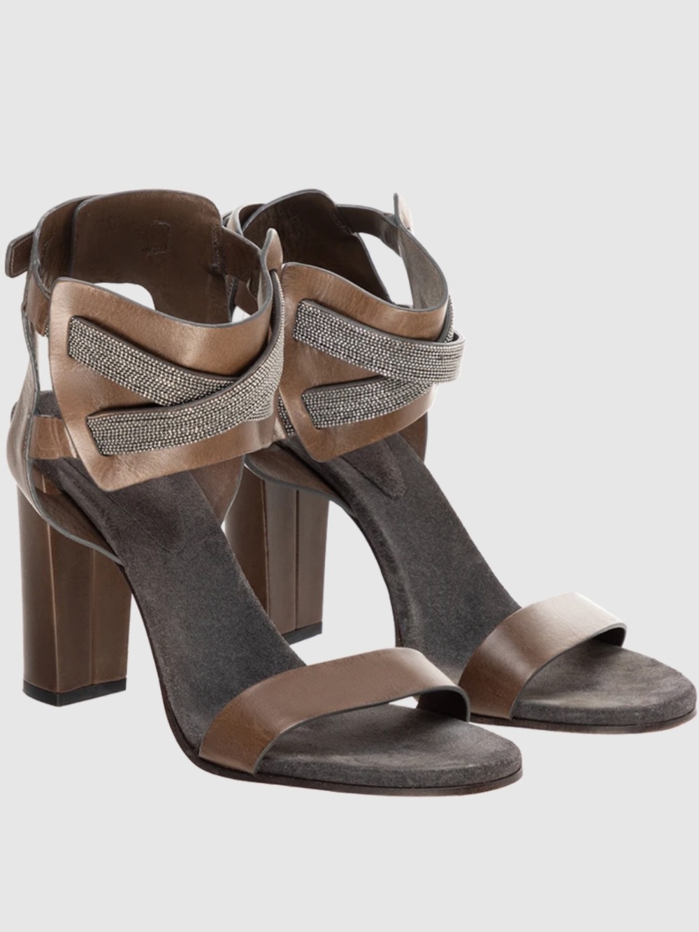 Women's Brown Leather Block Heel Sandal
(Missing screw)